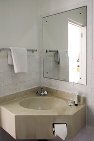Brookes Hills Suites