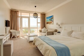 Brookes Hills Suites