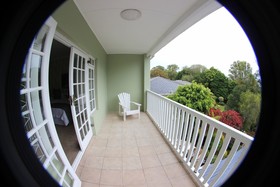 Lodge on Main Guest House and Conference Centre