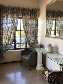 VJ's Guesthouse & Restaurant