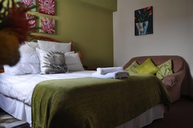 Saxon Lodge