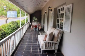 La Montagne Bed & Breakfast