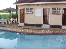 Mosi-O-Tunya Executive Lodge