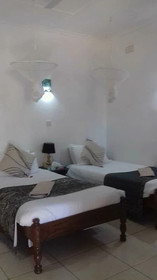 Mwayose Lodge
