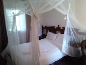 Kuku Royal Lodge