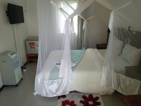 Kuku Royal Lodge