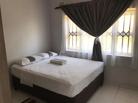 Khaya Lethu Holiday Home