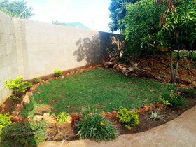 Losin Guest House