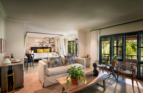 Stanley & Livingstone Boutique Hotel