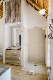 Amanzi Lodge