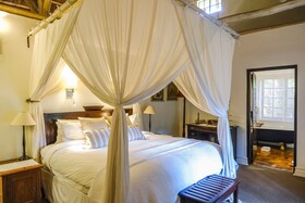 Amanzi Lodge
