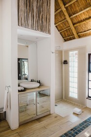 Amanzi Lodge