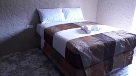 Graceland Guesthouse