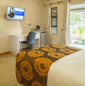 Manna Resorts