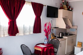 Mpofu Bed & Breakfast