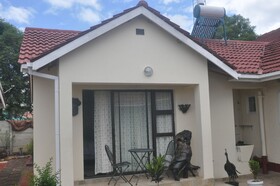 Mpofu Bed & Breakfast