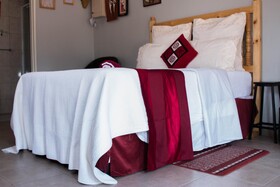 Mpofu Bed & Breakfast