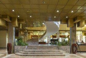 Rainbow Towers Hotel