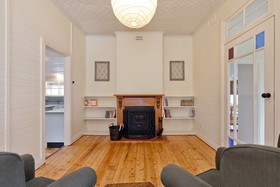 Botanica Cottage