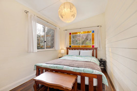 Botanica Cottage