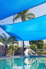 Sapphire Palms Motel