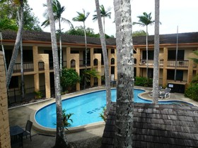 Oasis Inn