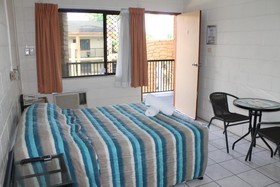 Oasis Inn
