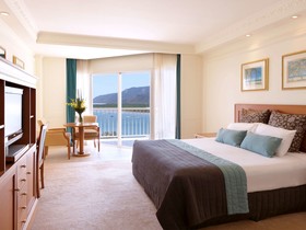Pullman Cairns International