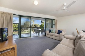 Fairseas Apartments