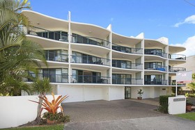 Fairseas Apartments