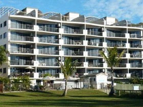 Sails Resort on Golden Beach