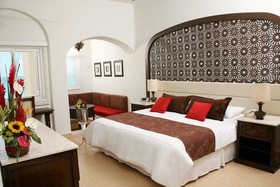 Oaks Metropole Hotel