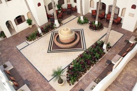Oaks Metropole Hotel