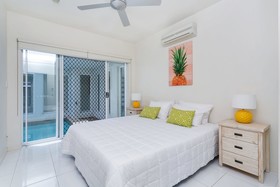 Laguna Retreat