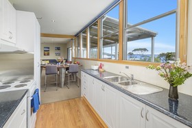 Blue Cottage Bruny Island