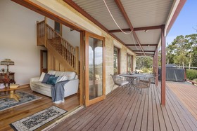 Manfield Country Bruny Island