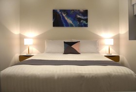 Kangaroo Bay Apartments
