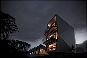 Mona Pavilions
