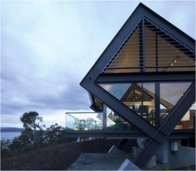 Mona Pavilions