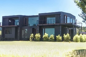 Amazing Unique Five-Star Waterfront Retreat