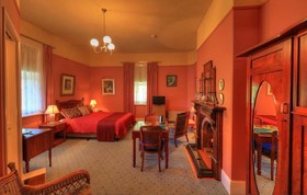 Glen Osborne House