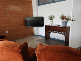 Somerset Beachside Cabin and Caravan Park