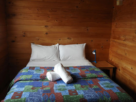 Somerset Beachside Cabin and Caravan Park