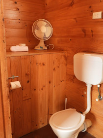 Somerset Beachside Cabin and Caravan Park