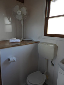 Somerset Beachside Cabin and Caravan Park
