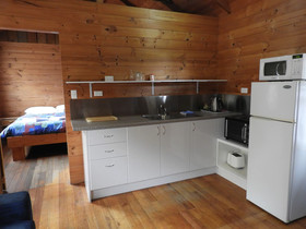 Somerset Beachside Cabin and Caravan Park