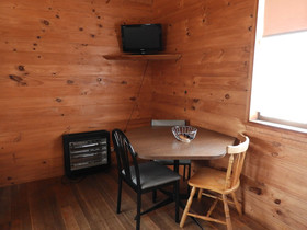 Somerset Beachside Cabin and Caravan Park