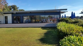 Armalong Winery Chalets