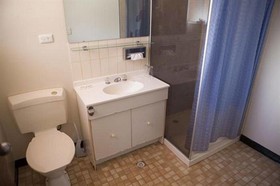 The Waratah Hotel