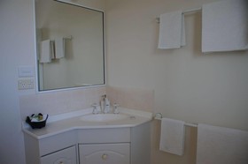 Shearwater Cottages